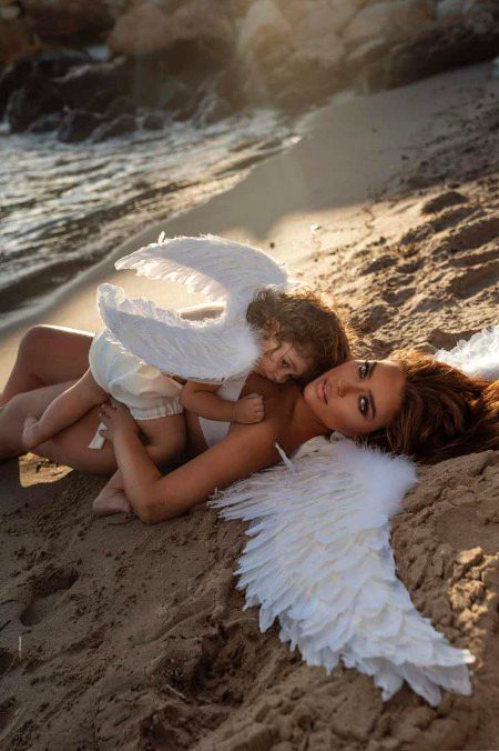 Beautiful People image