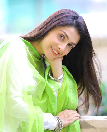 Pakistani Celebs image