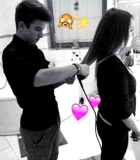 ﺳﺎﺭﮮ ﺟﺬﺑﮯ.. ﺗﻤﺎﻡ ﻭﻋﺪے..ﺩﻋﺎﺋﯿﮟ ﺳﺎﺭﯼ..ﺳﺒﮭﯽ ﺍﺭﺍﺩﮮ..ﮨﺮ ﺍﮎ ﺗﻤﻨﺎ..ﮨﺮ ﺍﯾﮏ... ▼.𝐂𝐡 𝐋𝐨𝐯𝐞𝐥𝐲 𝐍𝐚𝐛𝐞𝐞𝐥.▼
ﺧﻮﺍﮨﺶ..ﺧﻮﺍﺏ ﺍﭘﻨﺎ..ﺧﻤﺎﺭ ﺳﺎﺭﮮ..ﻣﺤﺒﺘﻮﮞ ﮐﮯ ﻧﺼﺎﺏ ﺳﺎﺭﮮ..ﺟﻮ ﺗﻢ ﮐﻮ ﺩﮮ ﺩﻭں..ﺗﻮ ﺍﺗﻨﺎ ﮐﮩﮧ ﺩﻭ..ﻭﻓﺎ ﮐﺮﻭ گے؟🥀