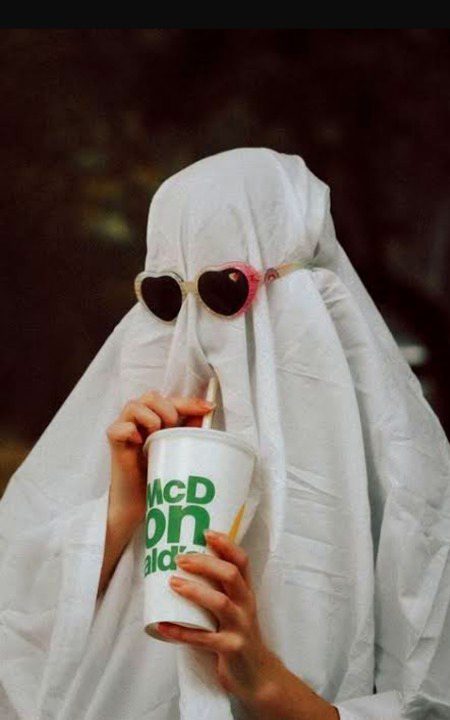 Jab uska Jism uska Best friend ly jaye
Aur uski rooh apky paas reh jaye ,, 
Lol