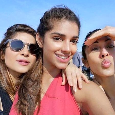 Pakistani Celebs image