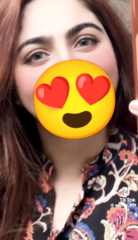 خوبصورتی تو بعد کی بات ہے ۔۔۔ مرشد ۔۔۔ لوگ تو ہماری آنکھوں کے بھی دیوانے ہیں 
😜😜😜😜