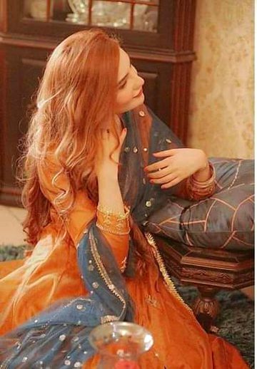 میری نگاہِ شوق بھی ، کچھ کم نہیں مگر
پھر بھی تیرا شباب ، تیرا ھی شباب ھے