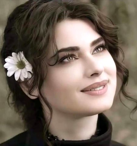 Beautiful People image