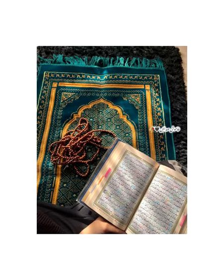 ہر انسان کسی نہ کسی ان دیکھی جنگ میں مصروف ہے، تھکی تھکی سی زندگی، رشتوں کی خلش، روحوں میں تروتازگی کی عمر میں بجھی بجھی سے کیفیت، مایوسی، بے بسی، اور ایسی کئی تکلیفیں جنہیں ہم بیان بھی نہیں کر سکتے____
ہمارا رب اس رمضان کے صدقے ہم سب کے دلوں کو شفا دے اور ہماری روحوں کو سکون عطا کرے،
آمین