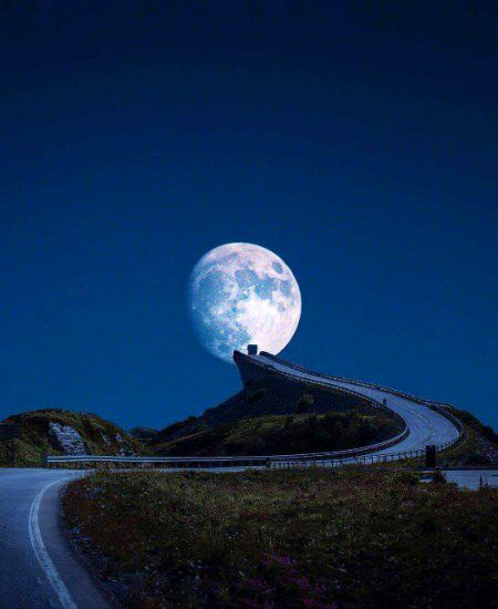 The Road To The Moon, Norway 😯😯😯