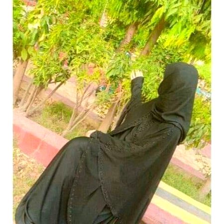 تُم پہ دُنیا تمام ہوتی ہے میری
تُمہارے آگے کوئی اور جہاں نہیں میرا۔❤️