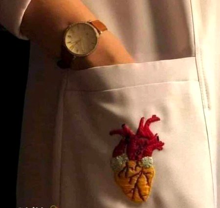 ویسے بھی تو لوگ فریب میں رکھتے ہیں
سو ، اب ہم دل اپنا جیب میں رکھتے ہیں