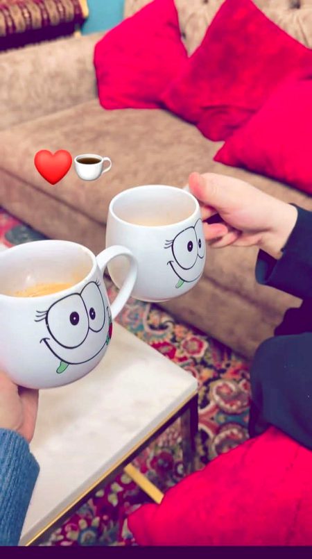 ایک کپ چاۓ اور تمہاری قربت
دن بھر کی تھکن خود بخود اتر گئی
❤️☕