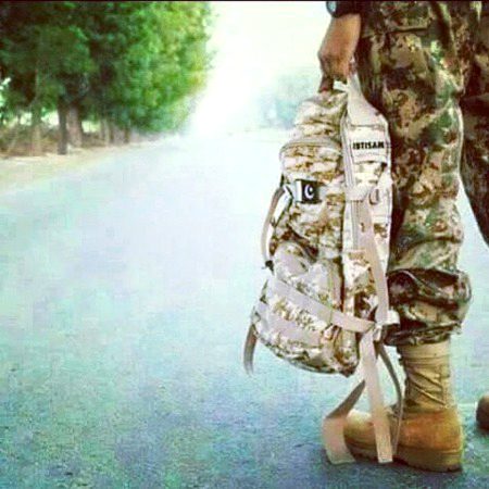 Akely hum akely Tum..Sath nebhao phr hum or Tum...