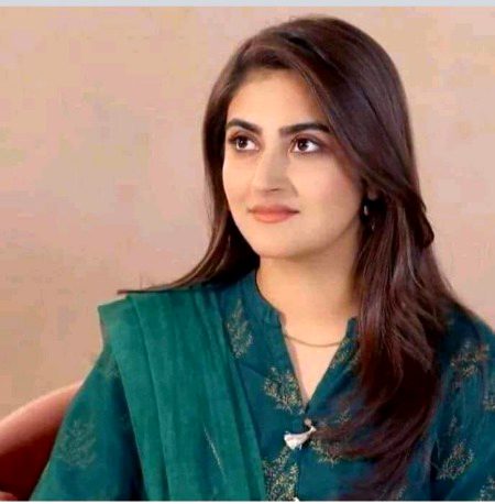 Mukhlas log roth jain to mna leya karo bury log chuor jain to rab ka shukar Ada keya karo ajmal