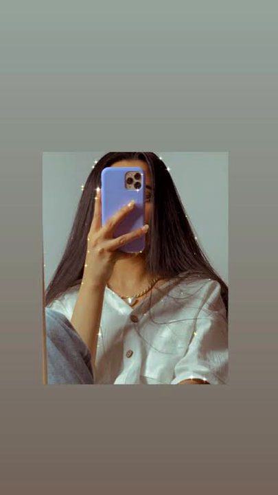 : بچھڑتے وقت فقط مسکرا کے دیکھا تھا میں اس کو بول نہ پائی سن "محبت ہے