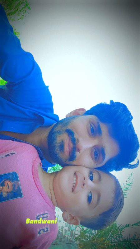 وقت ضائع کرتے رہنا، اپنی صلاحیتوں کا بھرپور استعمال نہ کرنا بھی ایک طرح کی خیانت ہے۔ اپنے ساتھ، اپنوں کے ساتھ، اپنے وطن اور اس کائنات کے ساتھ۔
Chachu💝