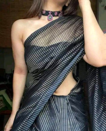 ہم چاہتے تھے ہو آپکی جانب سے عطا..
ورنہ محبتوں کی ہمیں کمی نا تھی💔Unzii🥀