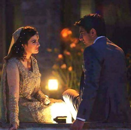 Kitni khushnaseeb hoti ha wo muhabat....Jisy pany kay lia Aik insan Khuda kay samny sajdon ma ghir jata ha....