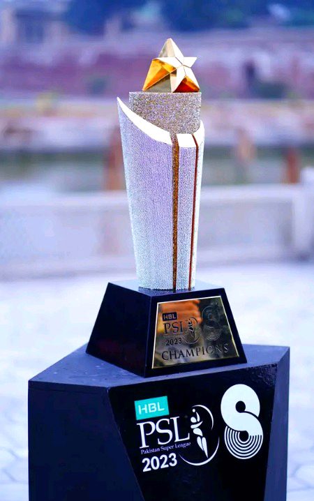 Multan Sultan di Trophy