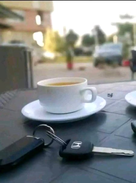 تھکے ہارے جسم میں بھی جان آ جاتی ہے 
جب سفر  میں #چائے کی دکان آ جاتی ہے
#Mentel