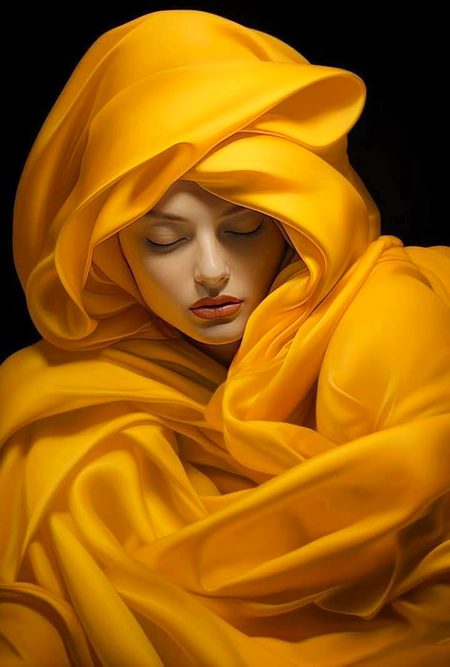 ضُعف تسلیــم' مگر 'جـمِّ اســـیرانِ جــفا.. 
کوئی چارہ تو کرو ' شور دُہائی ہی سہی.
رُخ سے پردہ تو ہٹے ' محشرِ دیدار تو ہو.
چشمِ خنداں نہ سہی 'چشم نمائی ہی سہی💔Unzii🥀