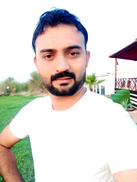 Chah Kar B 💯 
Ek شخص Ko دل saY نکال nahi پایا💔Umaar🤔🤔