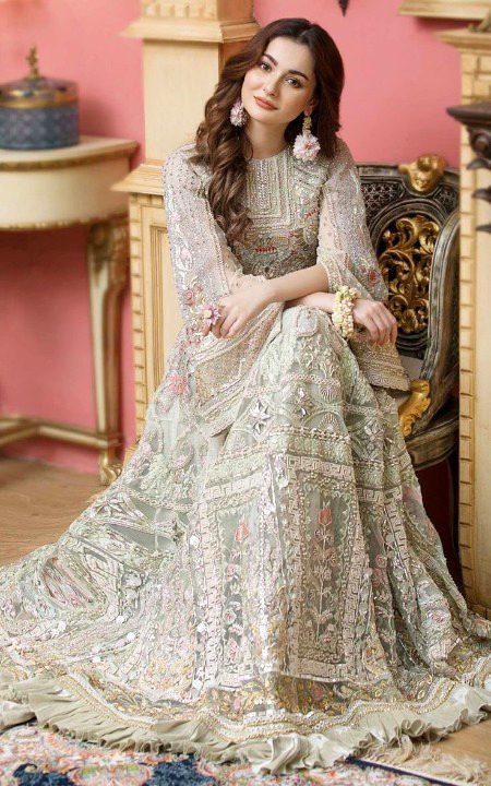 مجھ میں کچھ بھی خاص نہیں
لیکن مجھ جیسے عام بھی نہیں ملتے,,😏😏