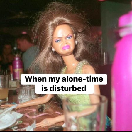 Don't disturb me. I'm already distracted