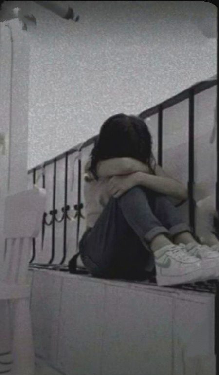 فرصت میں کریں گے تجھ سے  حساب سے 💔زندگی
الجھے ہوئے ہیں ابھی ہم خود کو سلجھانے میں 
💔