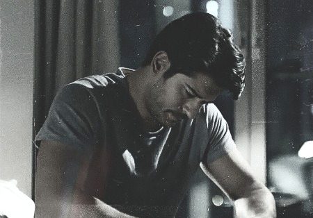 Ye be basi insan ko 
Mar deti hai🥺
Wrna Kon hai Jo
Jena Nhi Chahta🥺