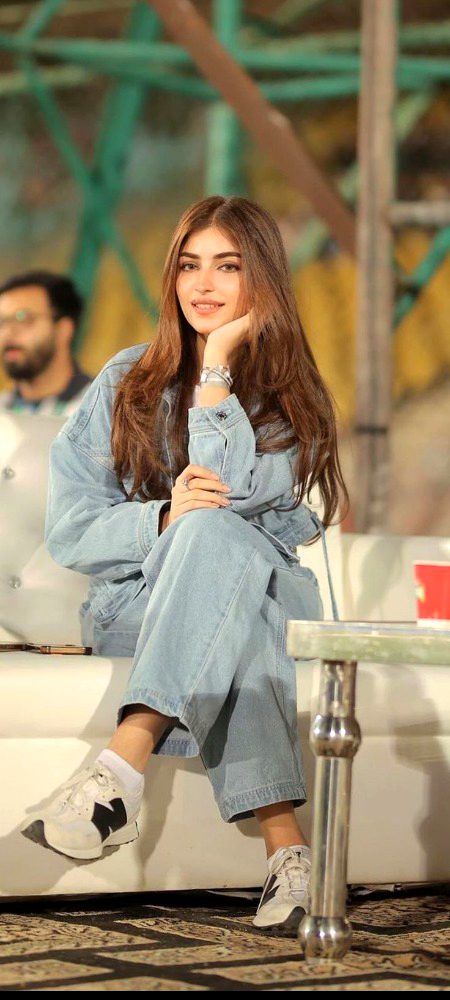 Pakistani Celebs image