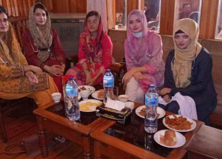 UNi Friend's Thanks  Faiza Arshad & Jaweria mam