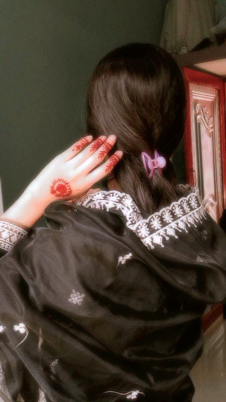 اگر پہلے پتا ہوتا کے تم کسی اور کے ہو 💔❤🩹
تو خدا کی قسم 🥹
تیرے سائے سے بھی دور رہتے🙏🏻🫀
