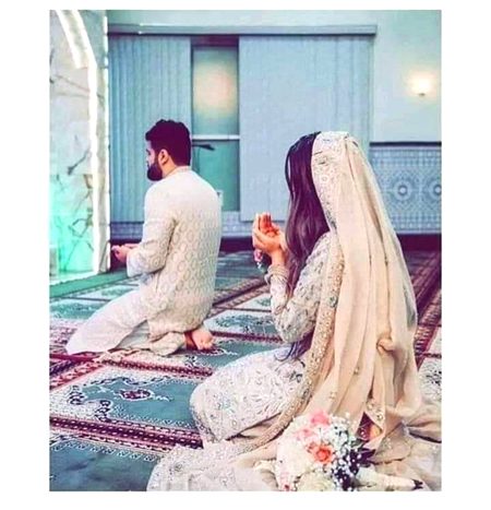 مومن کی زندگی میں کاش نہیں ہوتا 💞
صرف کن۔ فیکون پر یقین ہوتا ہے❤️