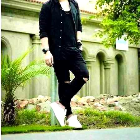 عیدی لینا تو بچوں کا کام ہے 🕵
محترمہ آپ مجھ سے حق مہر کی بات کرے💕