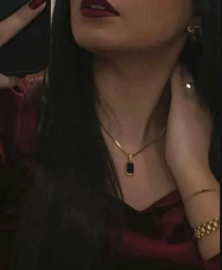 میں تمہیں جان تو کہہ دوں 🥲
بعد میں جان کون چھڑائے گا میری 😯🙈