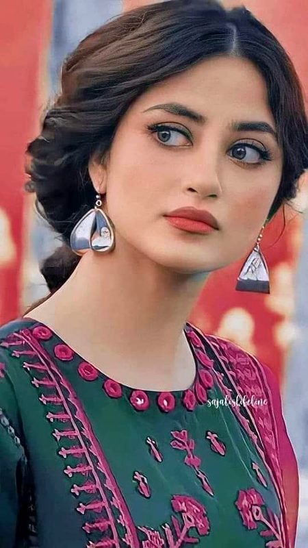 Pakistani Celebs image