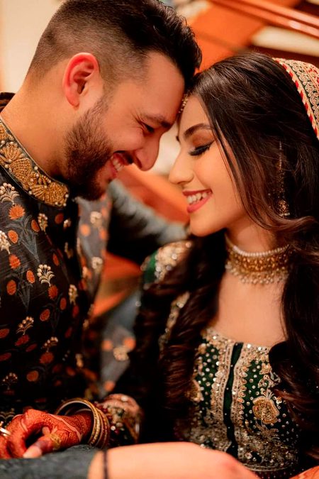 جو ہو سکے تو آ مجھے محبتوں کے مان دے🥀
میرے وجودِ خاک پر کوئی ردا سی تان دے.
تیرا مرے سوا  کبھی گُزر بسر ناں ہو سکے.
میرے لئے تو جی سکے میرے لیے تو جان دے🔥 Mahii 💔