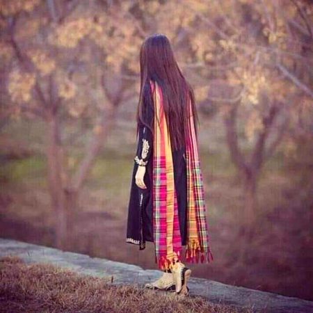 ﺷﮩﺰﺍﺩﮦ ﮐﻮﺋﯽ ﺁﺋﮯ ﮔﺎ ﺗﺠﮫ ﻋﺎﻡ ﮐﮯ ﻭﺍﺳﻄﮯ
ﺑﯿﭽﺎﺭﯾﻮﮞ ﮐﻮ ﯾﮧ ﭘﭩﯽ ﭘﮍﮬﺎﺗﺎ ﮐﻮﻥ ﮨﮯ ؟