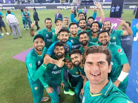 Pakistani Celebs image