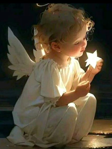 Cute 🤲🏽❤😍😊🥥🍫🍨🍧🎂