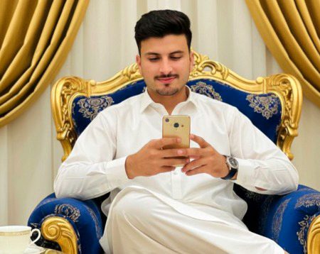 Beautiful People image