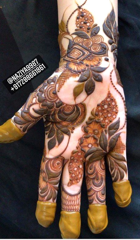 Mehndi Design image
