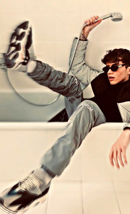 I’M THe BRaND YoU CaN’T AFFoRD...🖇👊🏻