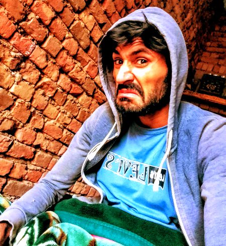 My new pic I'm joker 🙊🙊🧐🧐🙈🙈😃😃😃 es par aik raaz hai Aise chahre ke andr kaafi bohat Koch hai :):)