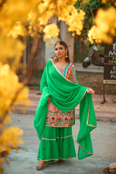 Beautiful People image