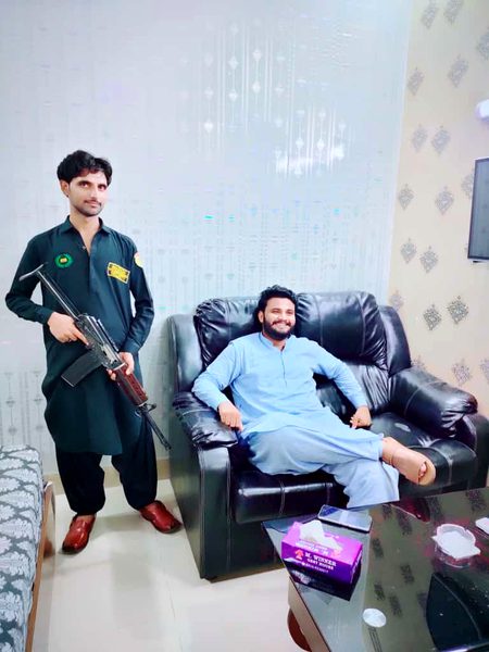 کوشش مت کرو ⁦❣️⁩ہمارے برابر آنے کی⁦🥀
ہمارا میعار تمھارے۔ بس کی بات نہیں۔۔🖤🥀