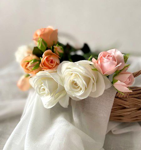 *ایک تنہائی کے سوا کچھ نہ رہا پاس میرے...❤🩹🥲*
*میں نے اپنے سے زیادہ چاہا تھا اپنوں کو ____💔🥹*