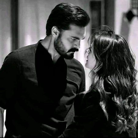 تم پے دنیا تمام ھوتی ھے میری 
تم سے آگے کوئی جہان نہیں میرا ❤️