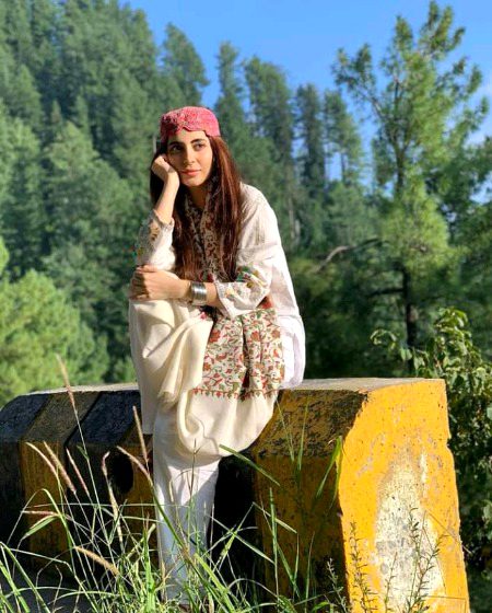 Beautiful People image