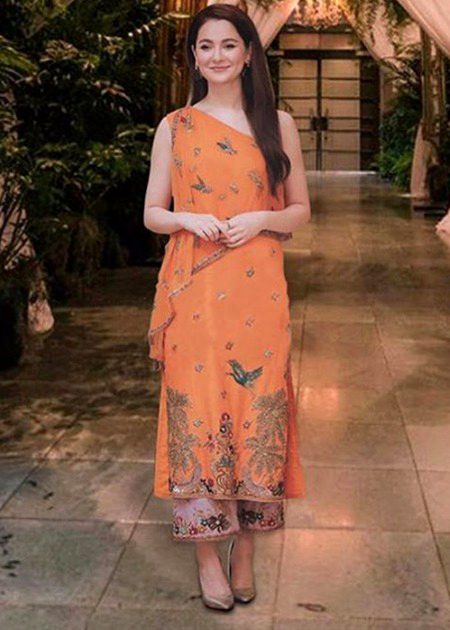 Hania amir