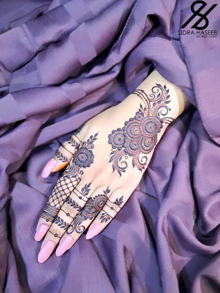 Mehndi Design image