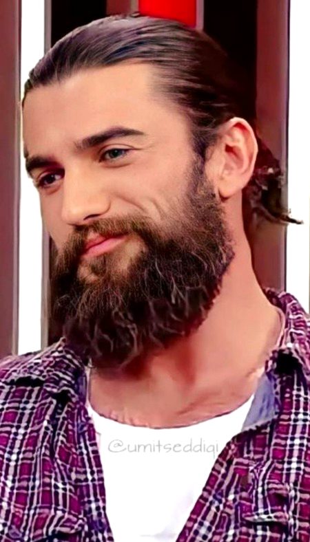 Turkish Celebs image